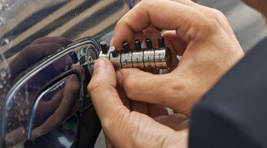 Professional residential roofers in Henderson, KY